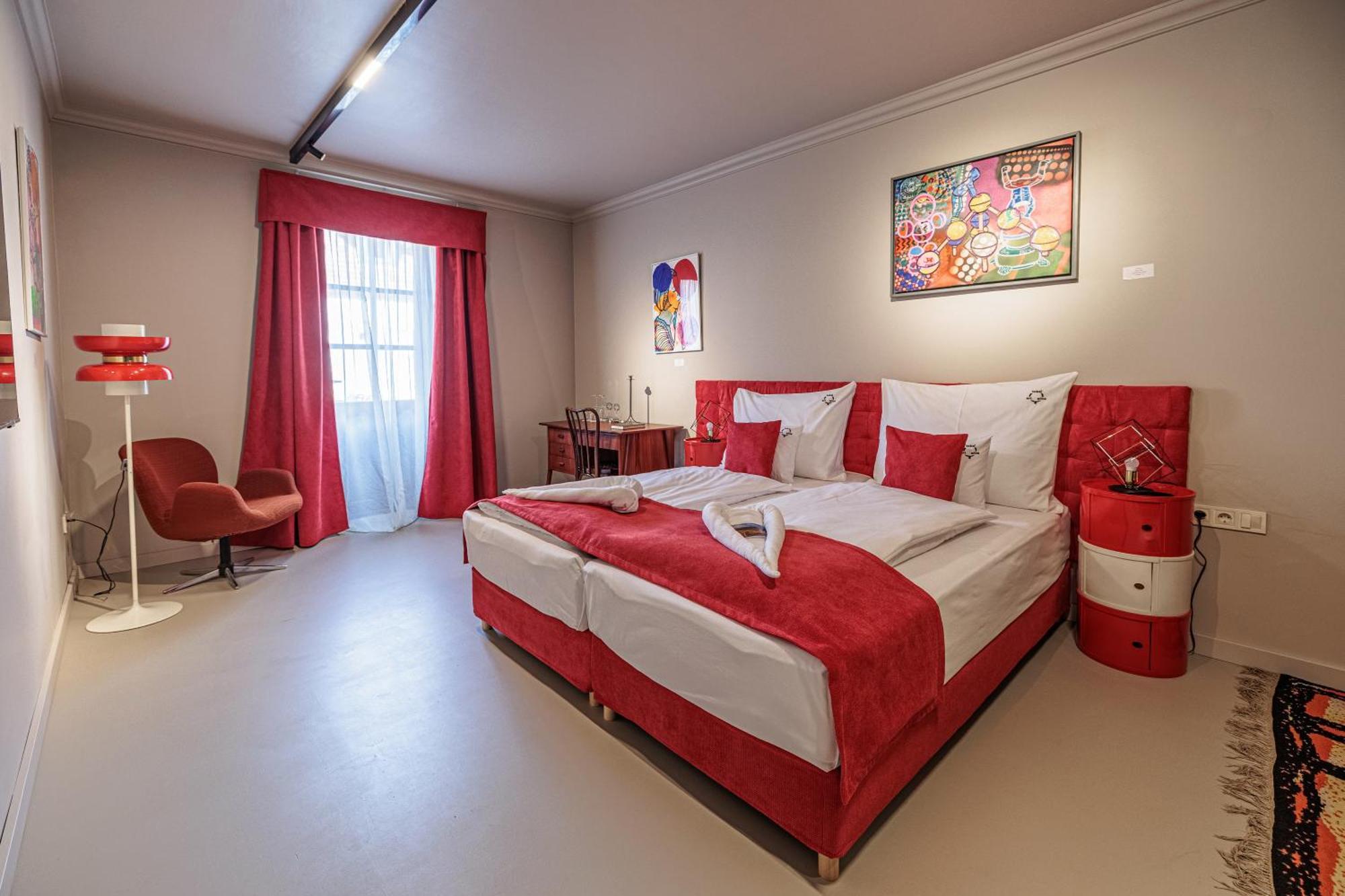 Barka Galeria Hotel Es Etterem Tállya Екстериор снимка
